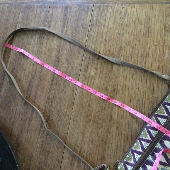 Danny K. Beverly Hills Tapestry purse crossbody - Picture 10 of 12